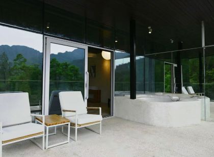 Qingcheng Senxun Mountain Scenery Villa