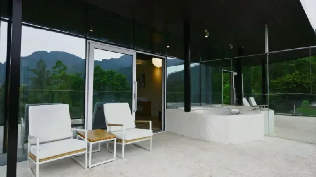 Qingcheng Senxun Mountain Scenery Villa