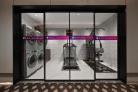 Heguang ALIENSPACE E-sports Hotel (Qingdao Taidong Pedestrian Street Metro Station Branch)