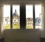 호텔 다르장송 Sotheby's 주변 호텔