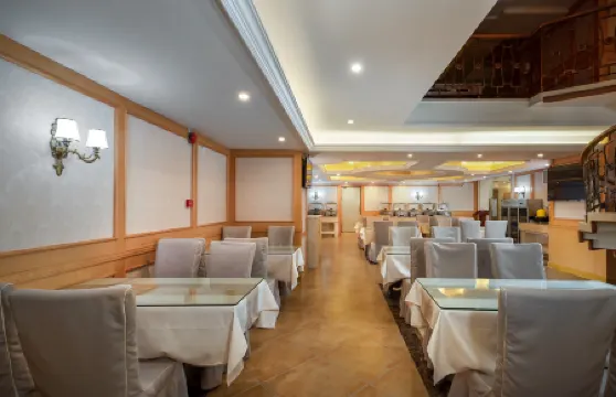 Vienna International Hotel (Shenzhen East Station, Ha Shui Keng Subway store) Отели рядом с достопримечательностью «Buji Park»