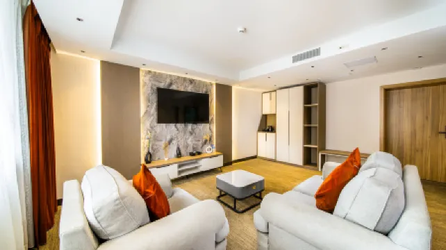 UG Inn hotel Отели рядом с Международный Аэропорт Чингисхан