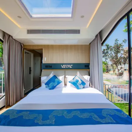 Binhai Bay Space Capsule Vacation Apartment (Wenjia Pier)