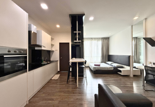 Landmark Residence 2 by Dehoz Suites