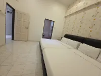 The Backpackers Hut @ Jonker Melaka - 2-Star