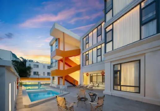 Sanya Anlan Smart Homestay (Bohou Village Branch, Yalong Bay Forest Park) Отели рядом с достопримечательностью «Baodao Luobei Aquarium»