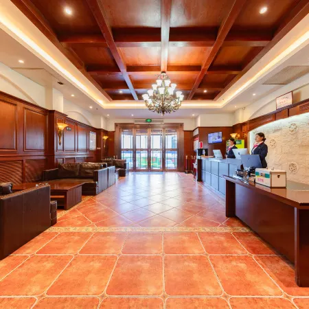 Pingliang Xida Holiday Hotel (South Gate Night Market Liuhu Park)