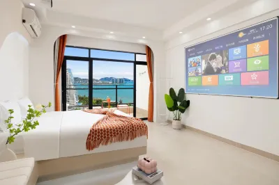 Yunqi Haiju Homestay (Sanya Bay Coconut Dream Corridor) Hotels near 金鸡岭公园