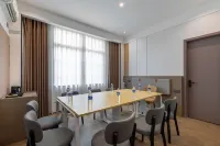 Yue·Lanting Hotel (Haikou Meilan Airport T1 Terminal Branch)