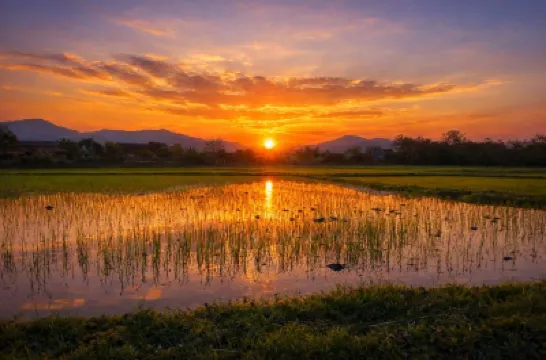 River Bend Villas Hotels near Wat Sai Mun