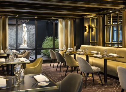 Hotel Barsey by Warwick