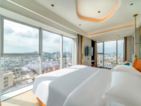 Elegant Hotel（Maoming Huazhou Branch） Hotels in Huazhou
