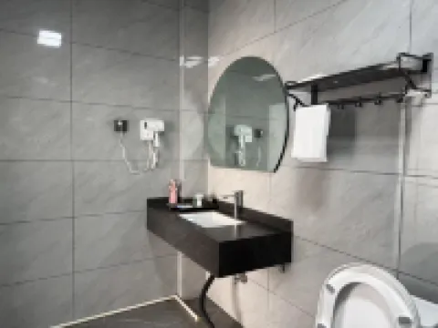 Luoping Jingyu Homestay