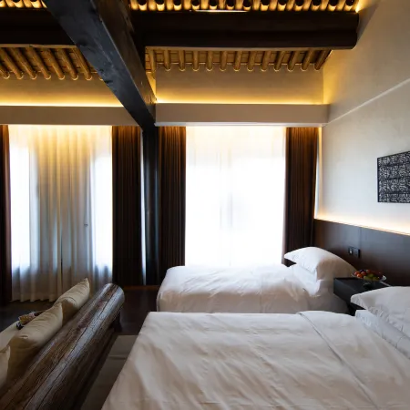 Pingcheng Xu Courtyard House Homestay (Datong Ancient City Daiwang Mansion)