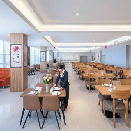 Vienna 3 Best Hotel (Alar Tarim University)