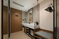 Changchun  Hongqi Street Zheyou Mountain Atour Hotel