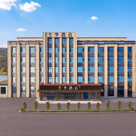 JI HOTEL