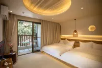 Mika Retreat