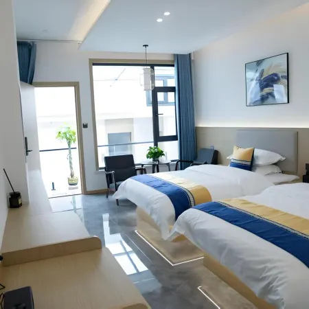 Fengnan Bieyuan · Meeting Light Luxury Homestay (Wutai Mountain Scenic Area)