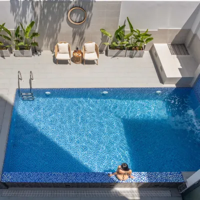 KLY Hotel & Retreat Hotels near Back Beach