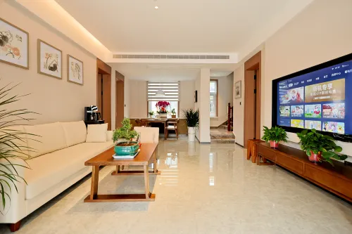 Yuelong Bay · Boutique Homestay
