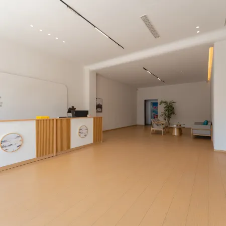 Holiday Lanting · LUXE Smart Audio-visual Designer Homestay