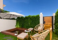 Duoduo · Yunding Huapan Homestay (Shenzhen Nan'ao First Beach Branch) - Private Pools