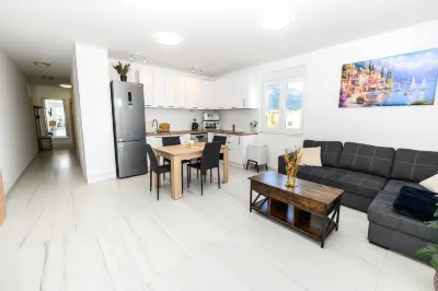Apartment with Two Bedroom and Parking โรงแรมใน