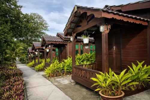 Cenanghill Beachfront