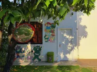 Time Homestay - กระท่อม