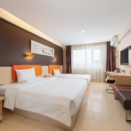Dalian full stop hotel