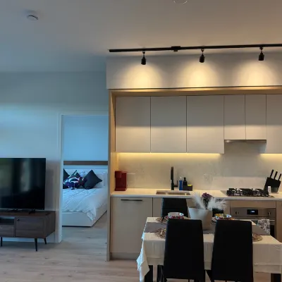Emily’s Vancouver Getaway Отели рядом с достопримечательностью «Парк королевы Елизаветы»