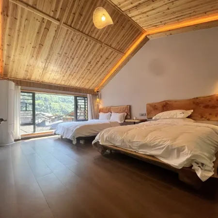 Lingxi Yaju Homestay (Dehang Grand Canyon Scenic Area)