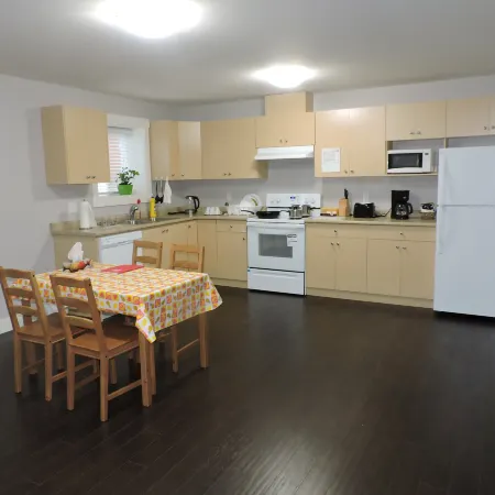Cozy and Homey 2 BR Suite