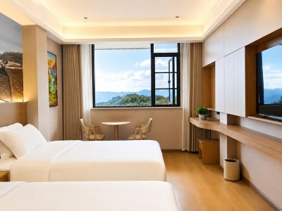 Yinyi Yunhai Homestay (Jingmai Mountain Ancient Tea Forest Scenic Area)