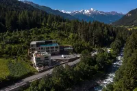 Rishang Sangan · Wild Luxury Villa · Hot Spring Pool (Shuangqiao Valley Scenic Area) - parking