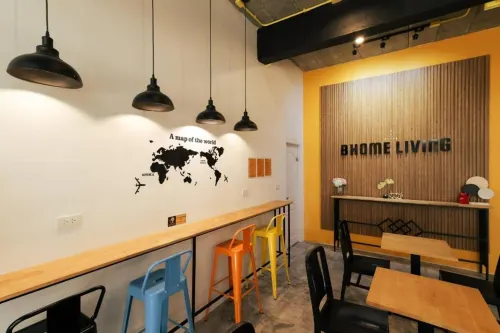 บีโฮม รีฟวิ่ง เอ็มอาร์ที สุทธิสาร - พร้อมWifi