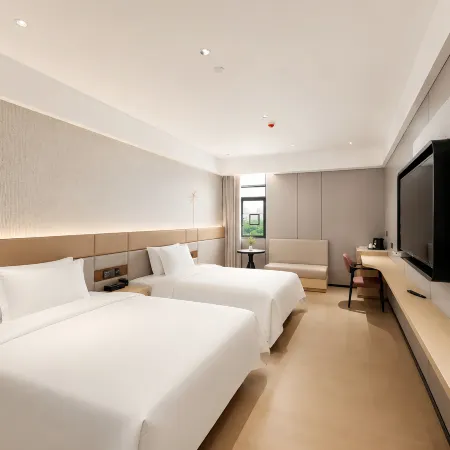 YBORN Hotel