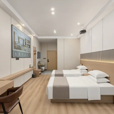 Yuehu L Luxury Hotel (Xi'an Xianyang International Airport High-speed Railway North Station Branch)