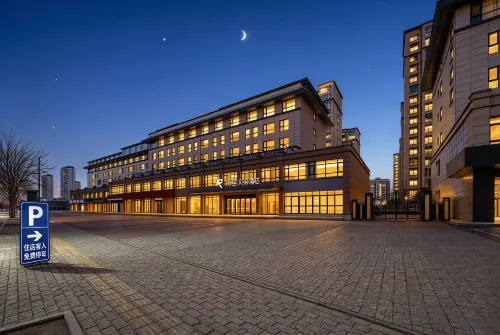 Licheng Wenlan Hotel (Kaifeng Wansui Mountain Wuxia City Old Henan University Branch) - ที่มีบาร์