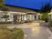 Yunman · Large Space Garden Hotel (Dancheng No.1 High School) - 2 stelle