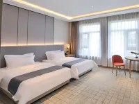 Karen Business Hotel (Changchun Longjia Airport High-speed Railway Station)