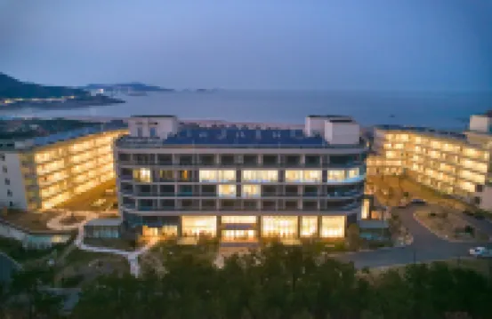 Urba Hotel (Shengsi Jihu Beach Branch)