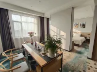 HaichengJinHongXiYue Hotel Hôtels à : Haicheng