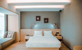 Tuke China Hotel(Weixian Mingshui Road Store)