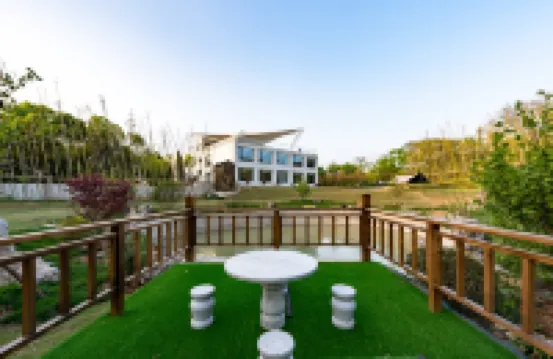 Floral Lux Hotel· Yunshang Manjing Homestay