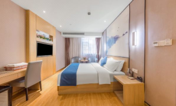 Hongcheng Hotel (Guangzhou Beijing Road Pedestrian Street Haizhu Square Subway Station)