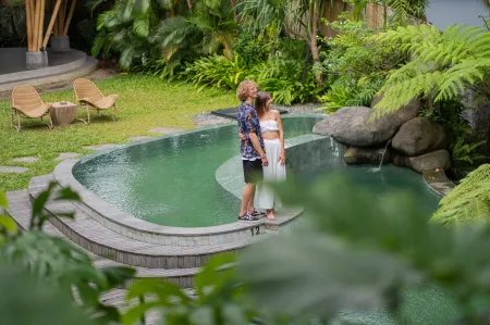 Amarea Resort Ubud by Ini VIE Hospitality Отели рядом с достопримечательностью «Night At The Zoo»