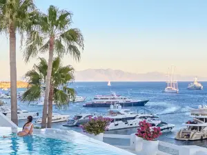 Popular Luxury Hotels in Platis Gialos