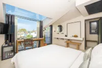To Be Social House